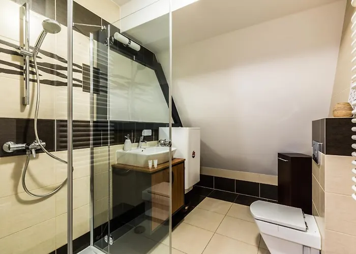 Aparthost Snowbird דירה *